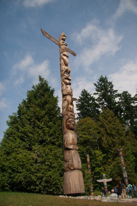 Totem Pillar